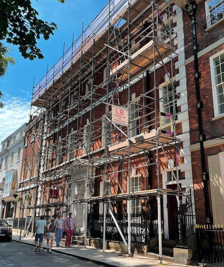 Multi-storey Georgian terrace in central York with three-lift scaffold